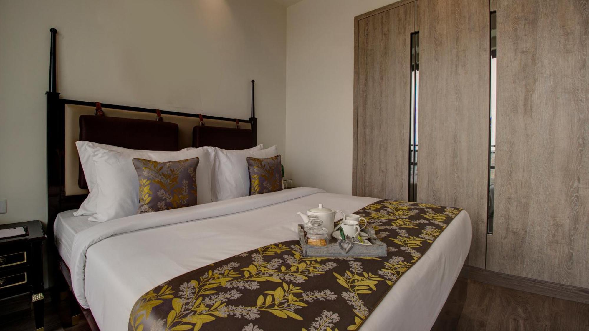 Rhythm Gurugram Hotel & Suites, Sohna Road Gurgaon Exterior foto